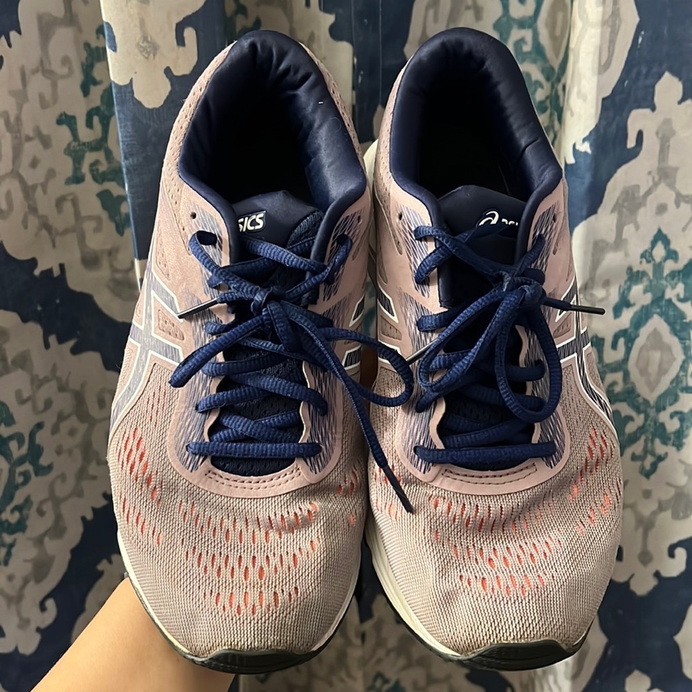 Amplifoam ASICS